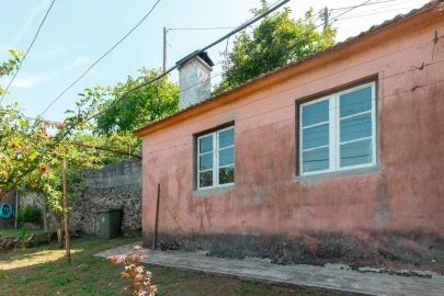 Moradia T5 para Venda em Sapardos