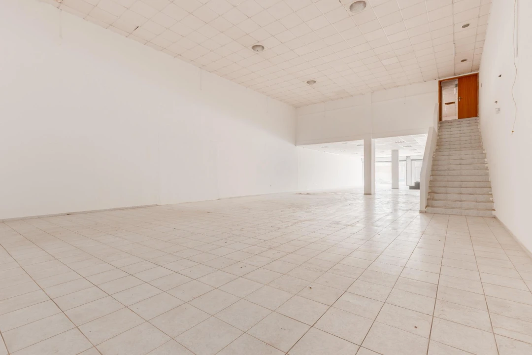 Armazém para Venda em Fajozes Foto 8
