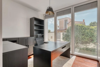 Moradia T4 para Venda em Carcavelos e Parede