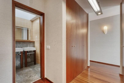 Moradia T4 para Venda em Carcavelos e Parede