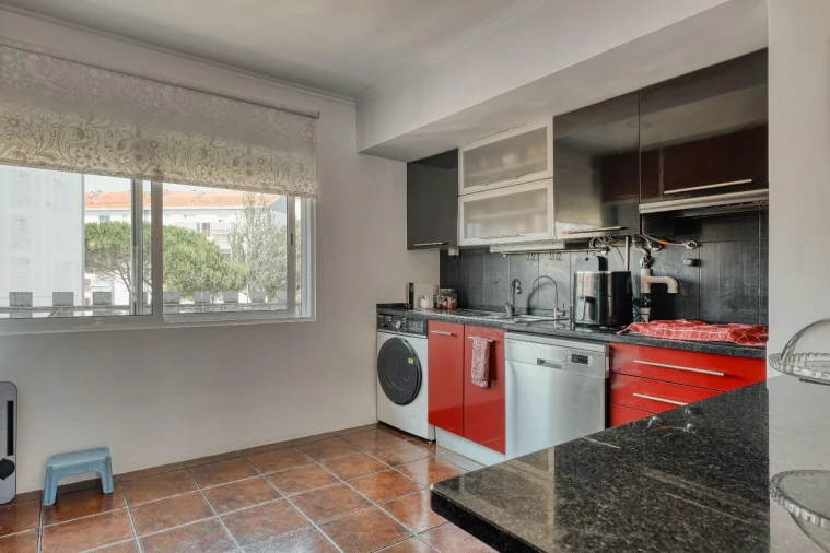 Apartamento T4 para Venda em Agualva e Mira-Sintra Foto 8