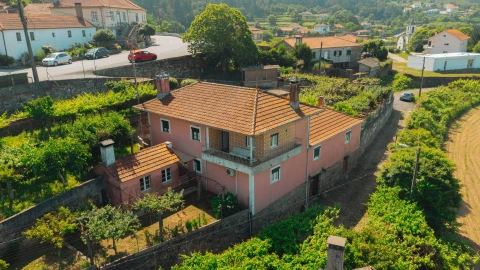 Moradia T5 para Venda em Sapardos