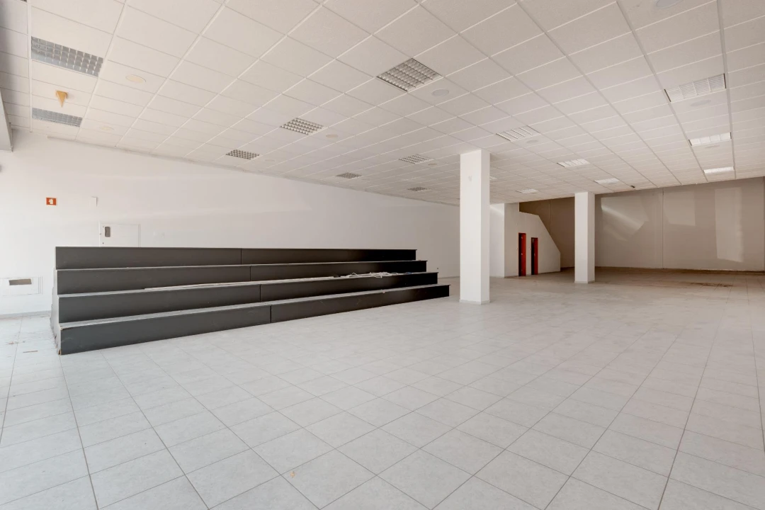 Armazém para Venda em Fajozes Foto 11