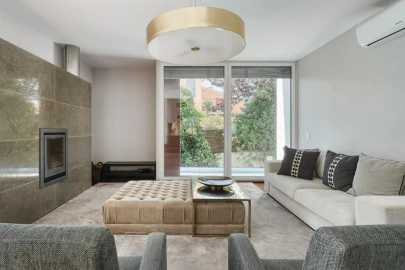 Moradia T4 para Venda em Carcavelos e Parede