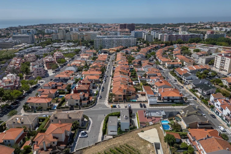 Moradia T4 para Venda em Carcavelos e Parede Foto 8