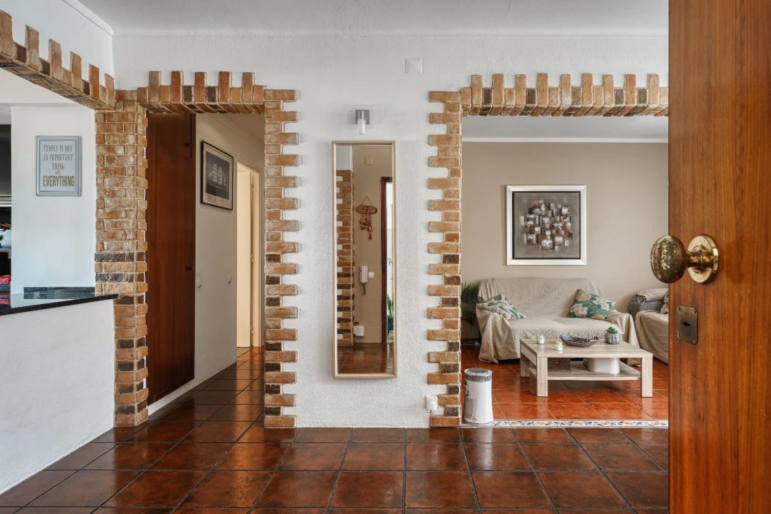 Apartamento T4 para Venda em Agualva e Mira-Sintra Foto 2