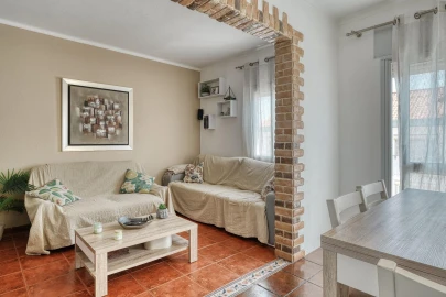 Apartamento T4 para Venda em Agualva e Mira-Sintra