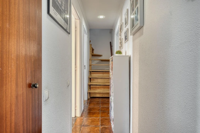 Apartamento T4 para Venda em Agualva e Mira-Sintra Foto 13