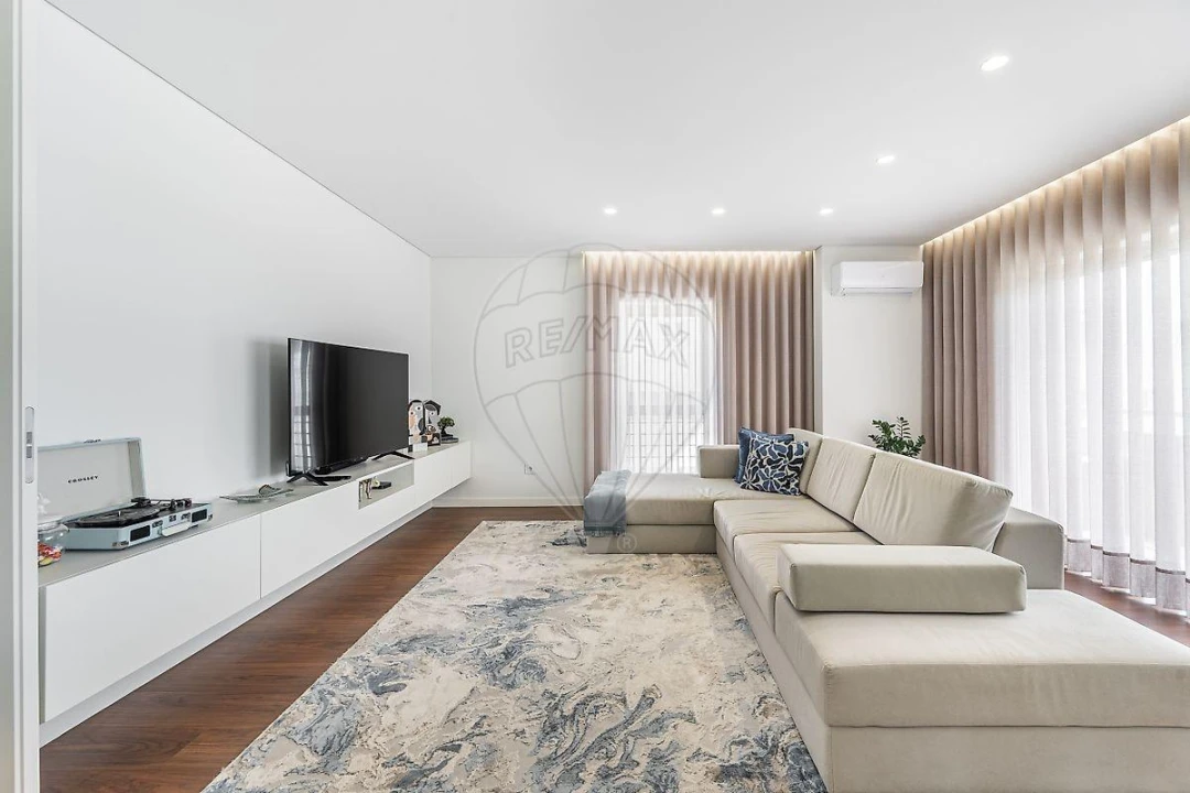 Apartamento T3 para Venda em Vila Nova de Famalicão e Calendário Foto 10