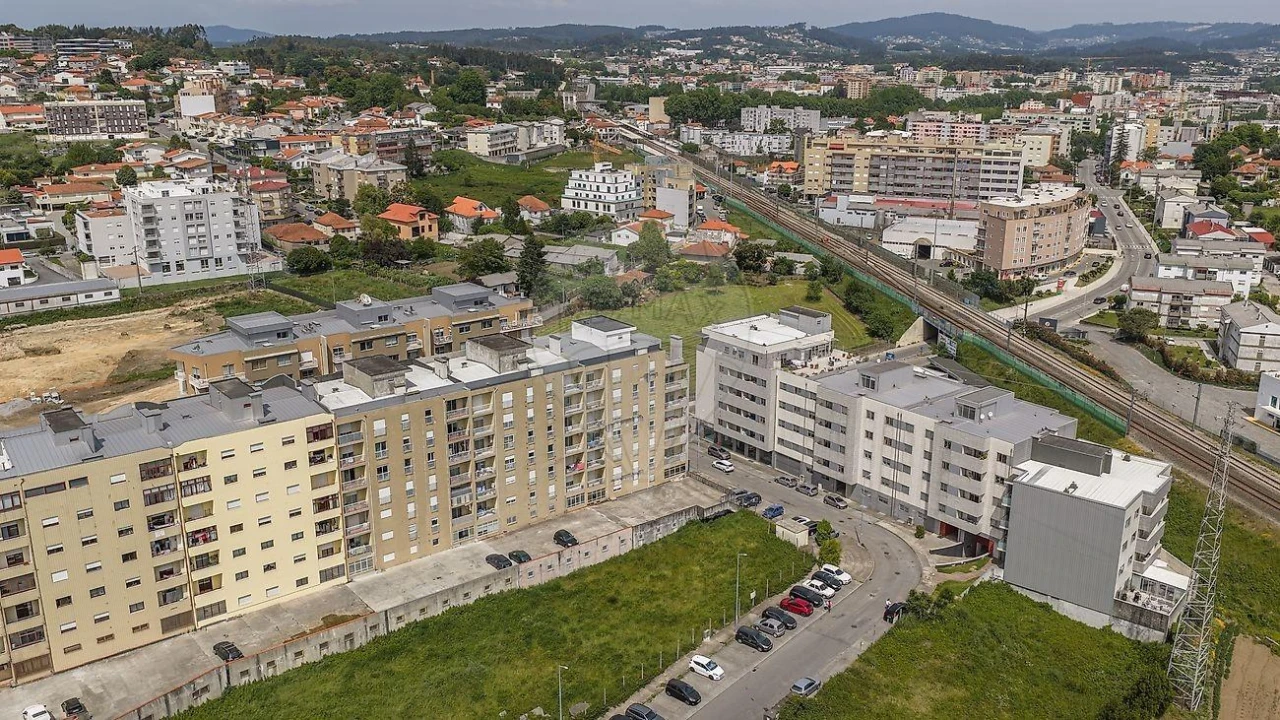 Apartamento T3 para Venda em Vila Nova de Famalicão e Calendário Foto 20