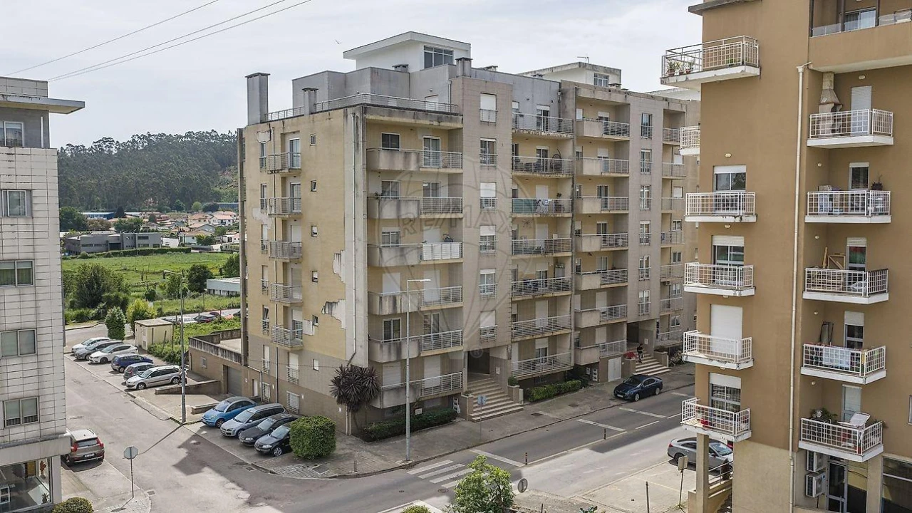 Apartamento T3 para Venda em Vila Nova de Famalicão e Calendário Foto 22