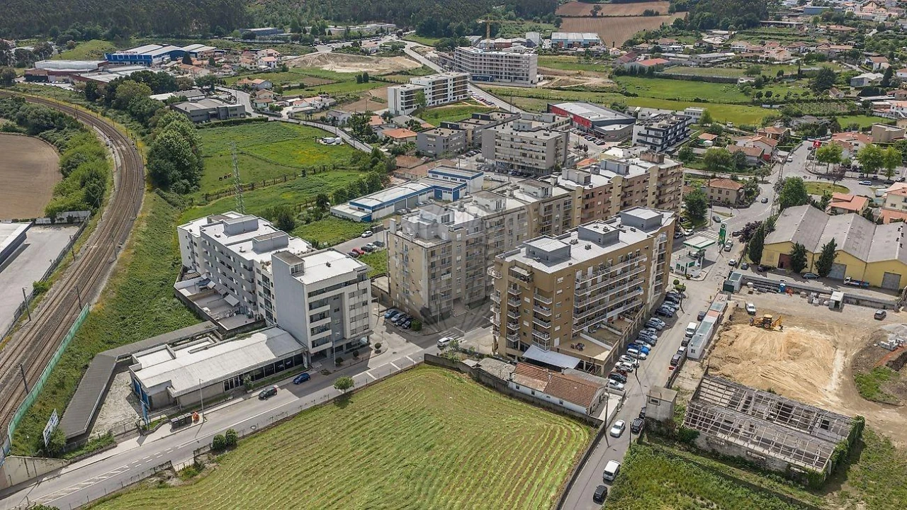 Apartamento T3 para Venda em Vila Nova de Famalicão e Calendário Foto 23