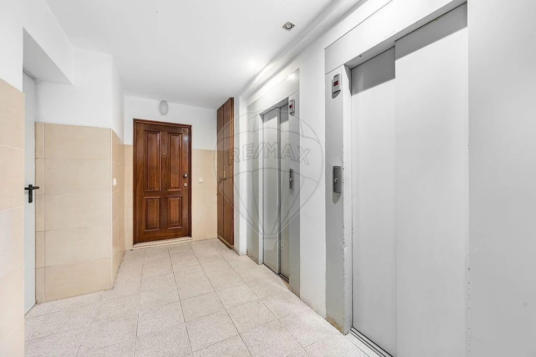 Apartamento T3 para Venda em Vila Nova de Famalicão e Calendário Foto 3