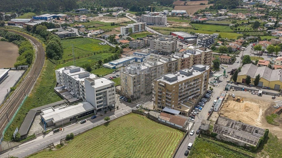 Apartamento T3 para Venda em Vila Nova de Famalicão e Calendário Foto 23