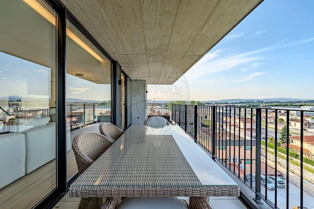 Apartamento T2 para Venda em Braga (Maximinos, Sé e Cividade) Foto 30