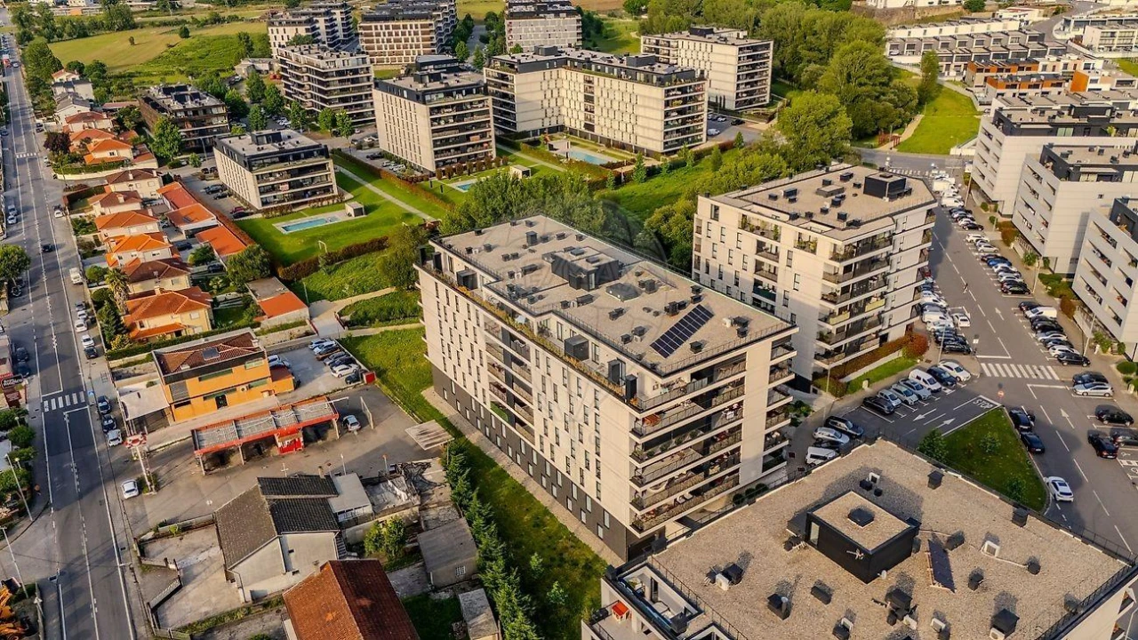 Apartamento T2 para Venda em Braga (Maximinos, Sé e Cividade) Foto 34