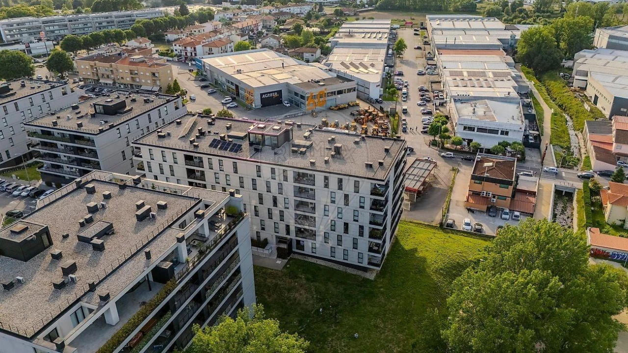 Apartamento T2 para Venda em Braga (Maximinos, Sé e Cividade) Foto 35