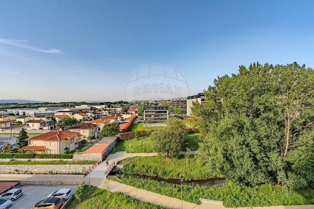 Apartamento T2 para Venda em Braga (Maximinos, Sé e Cividade) Foto 9