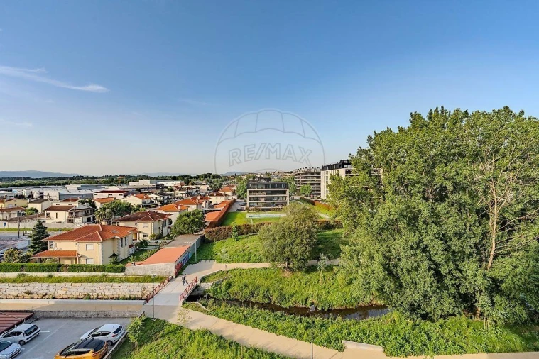 Apartamento T2 para Venda em Braga (Maximinos, Sé e Cividade) Foto 10
