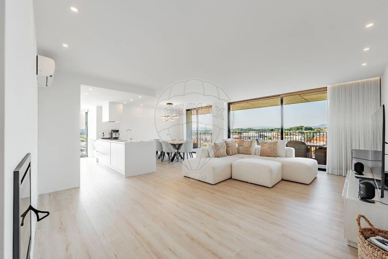 Apartamento T2 para Venda em Braga (Maximinos, Sé e Cividade) Foto 15
