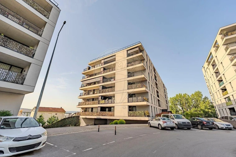 Apartamento T2 para Venda em Braga (Maximinos, Sé e Cividade) Foto 18