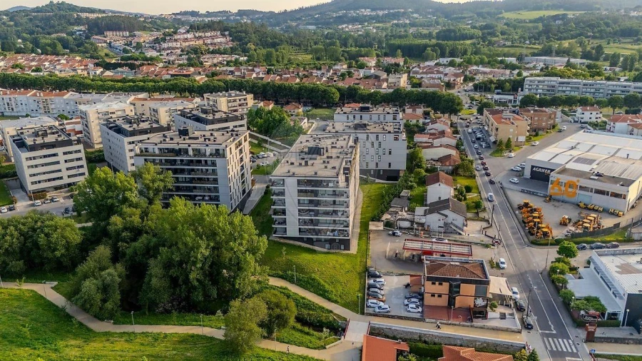Apartamento T2 para Venda em Braga (Maximinos, Sé e Cividade) Foto 32
