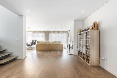 Moradia T4 para Venda em Braga (Maximinos, Sé e Cividade)