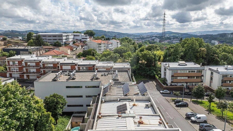 Moradia T3 para Venda em Azurem Foto 39