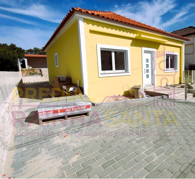 Moradia T3 para Venda em Santa Clara e Castelo Viegas Foto 16