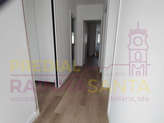 Moradia T3 para Venda em Santa Clara e Castelo Viegas Foto 13