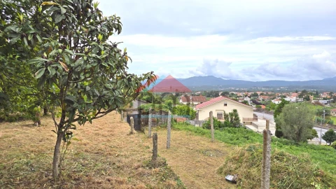 Moradia para Venda em Geraz do Lima (Santa Maria, Santa Leocádia, Moreira), Deão