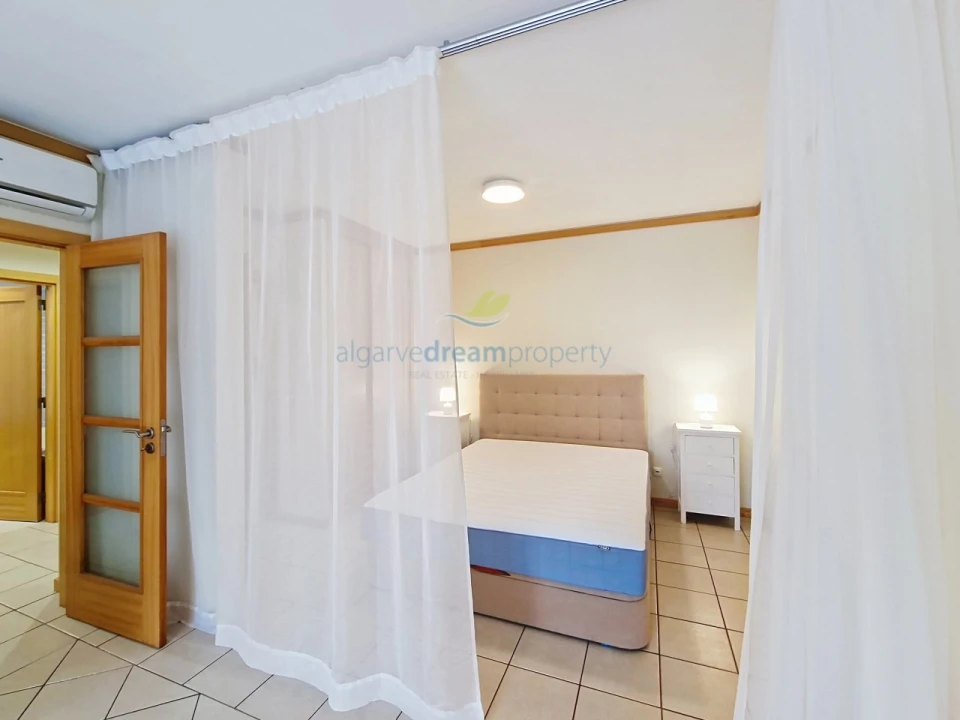 Apartamento T1 para Venda em Albufeira e Olhos de Água Foto 18