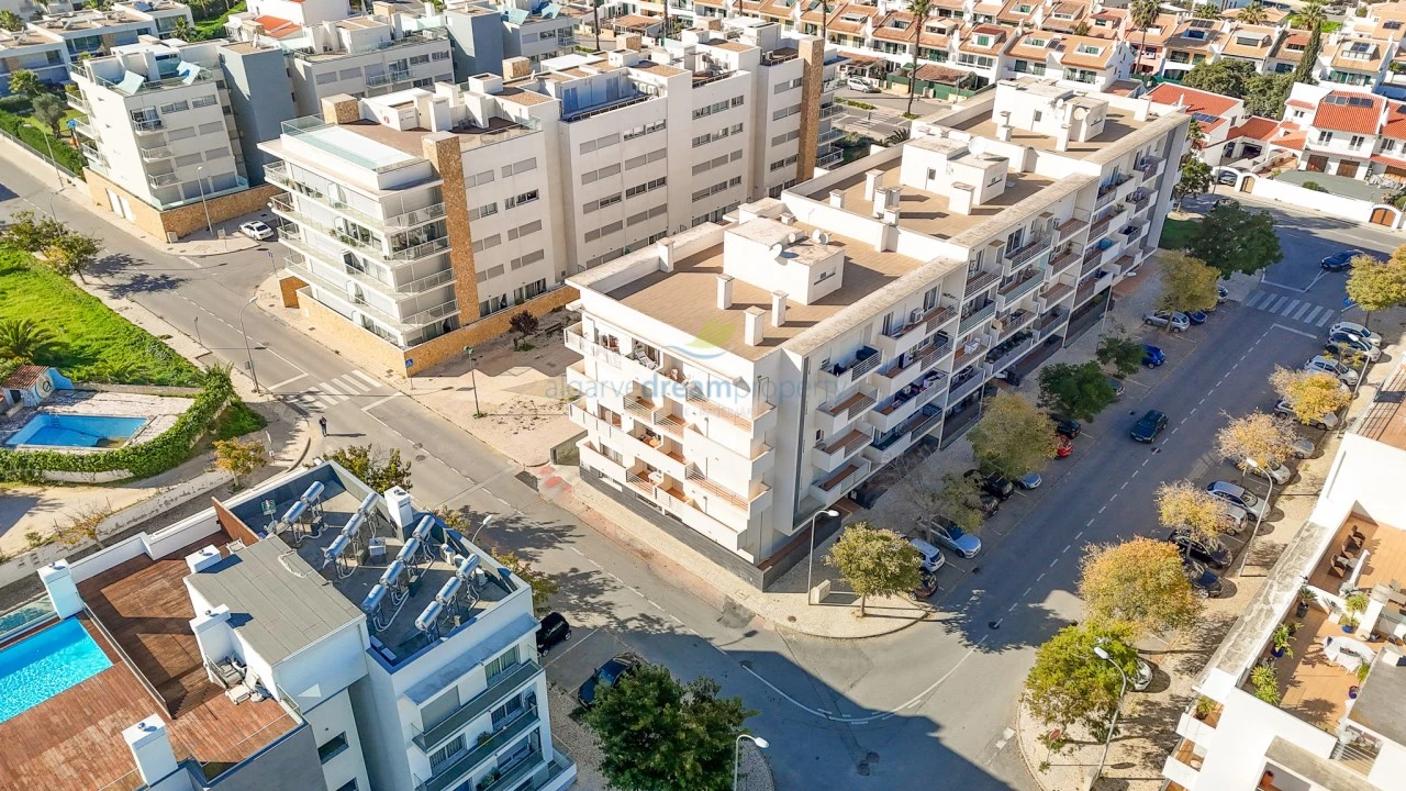 Apartamento T1 para Venda em Albufeira e Olhos de Água Foto 24