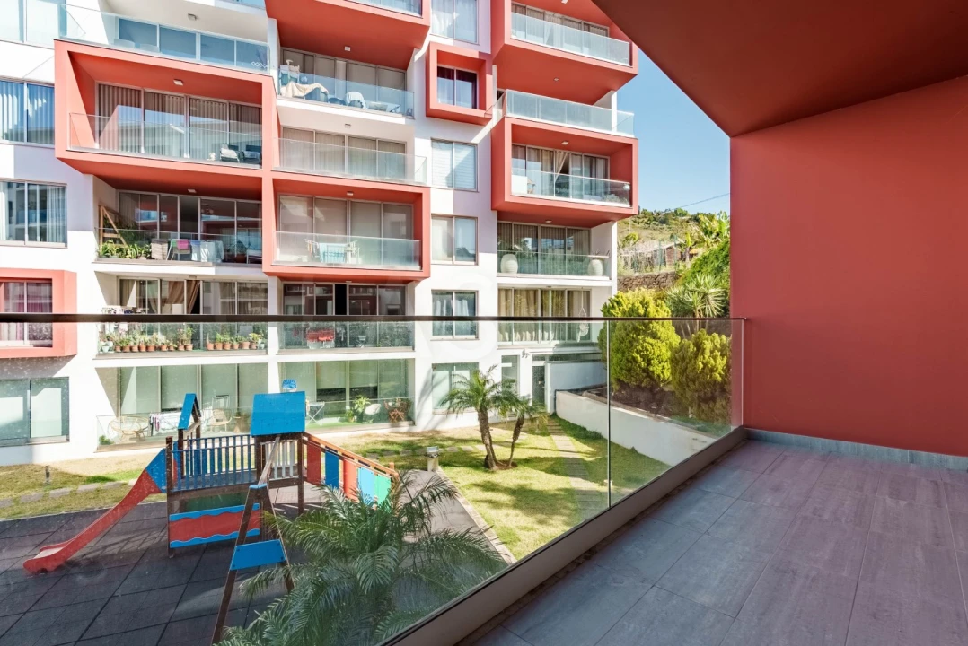 Apartamento T2 para Venda em São Martinho Foto 17