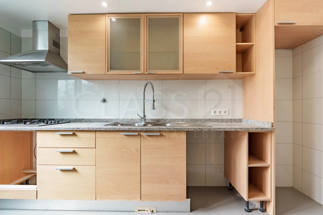 Apartamento T2 para Venda em São Martinho Foto 7