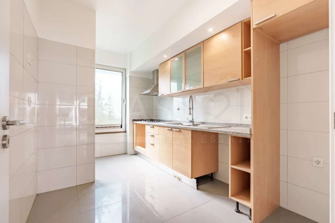 Apartamento T2 para Venda em São Martinho Foto 8