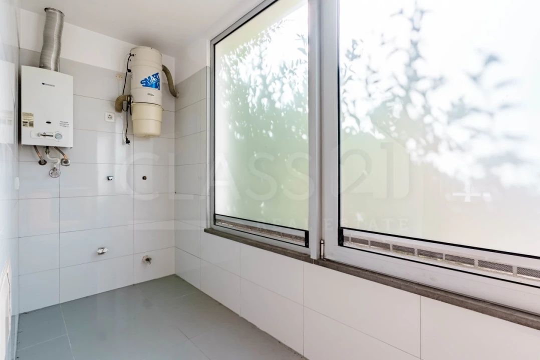 Apartamento T2 para Venda em São Martinho Foto 10