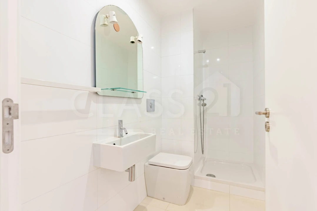Apartamento T2 para Venda em São Martinho Foto 11