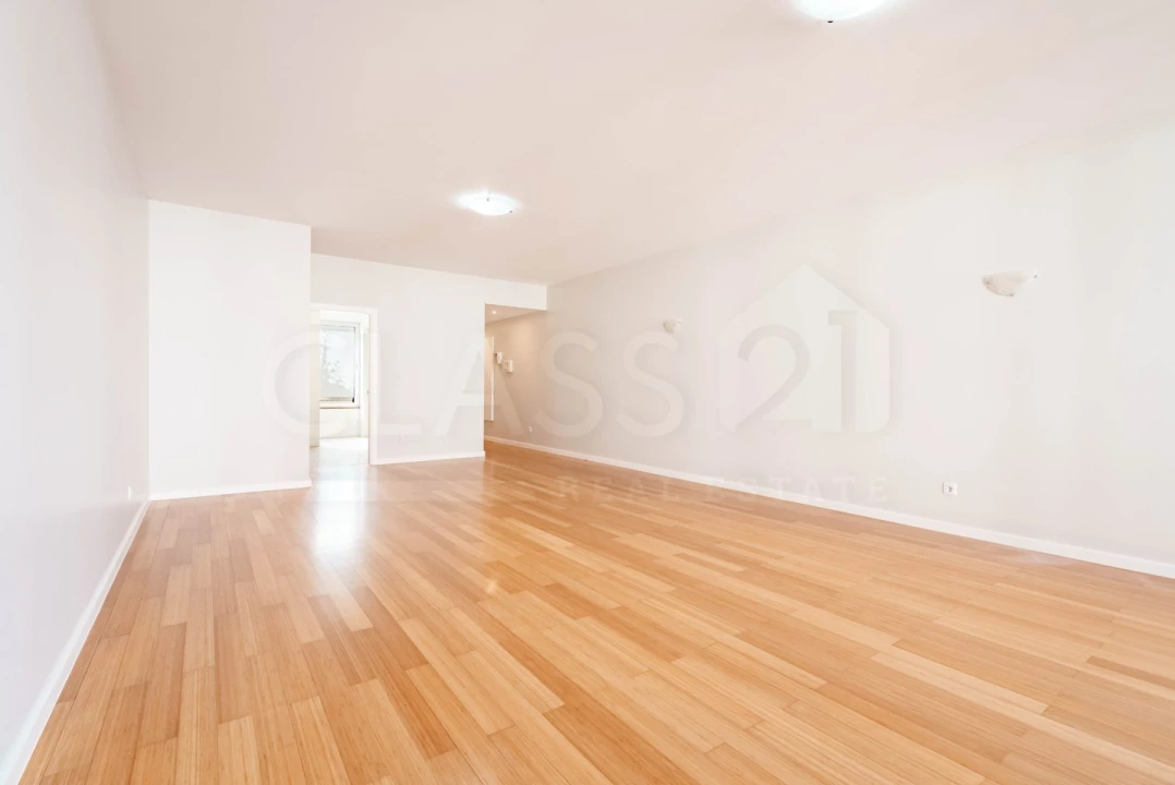 Apartamento T2 para Venda em São Martinho Foto 3