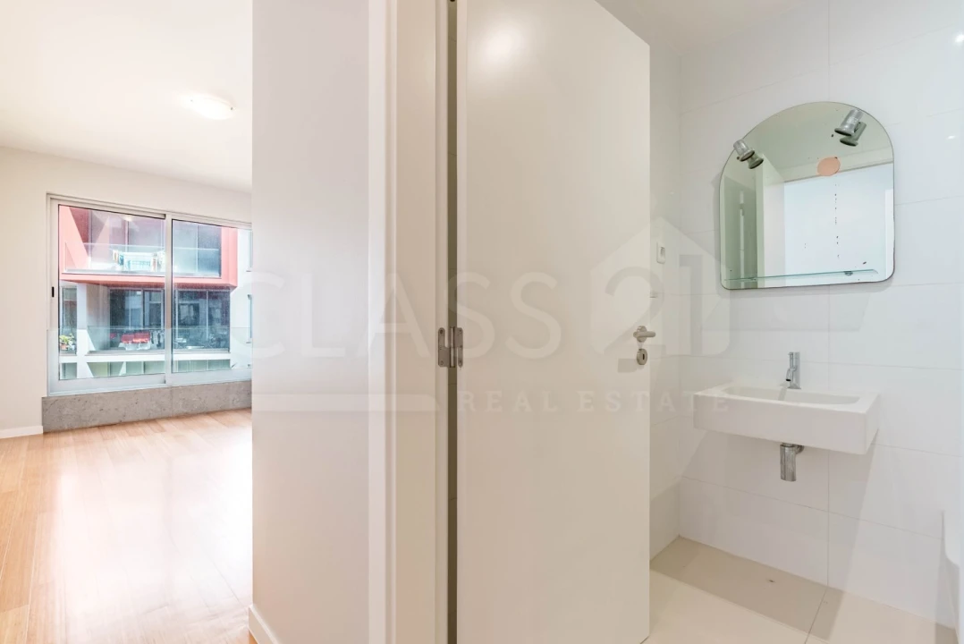 Apartamento T2 para Venda em São Martinho Foto 15