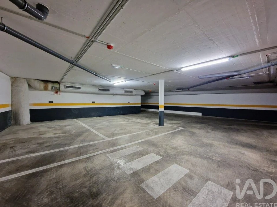 Apartamento T2 para Arrendamento em Faro (Sé e São Pedro) Foto 26
