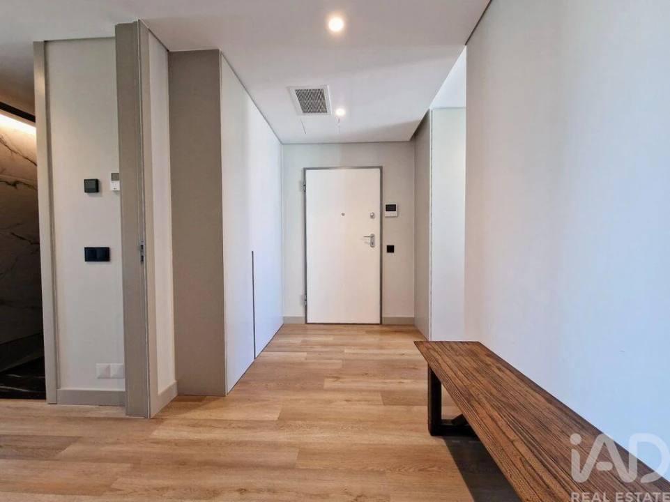 Apartamento T2 para Arrendamento em Faro (Sé e São Pedro) Foto 17