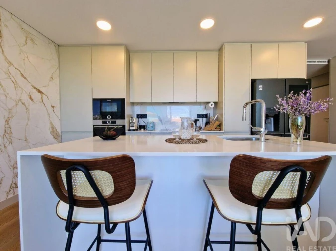 Apartamento T2 para Arrendamento em Faro (Sé e São Pedro) Foto 9