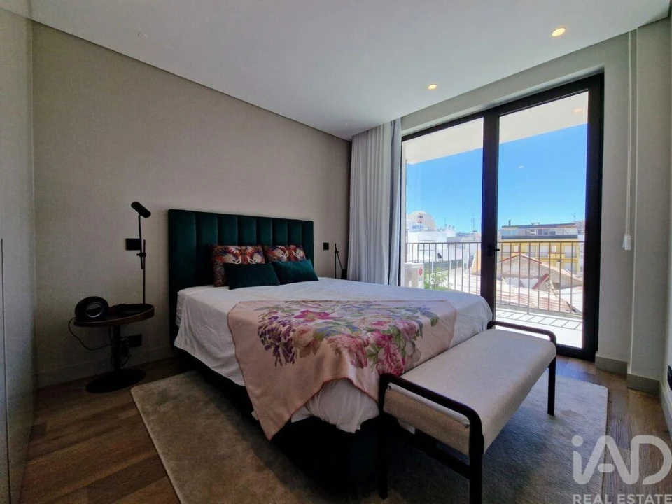 Apartamento T2 para Arrendamento em Faro (Sé e São Pedro) Foto 20