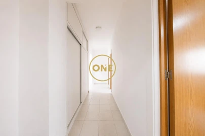 Apartamento T3 para Venda em Ponta Delgada (São Pedro)