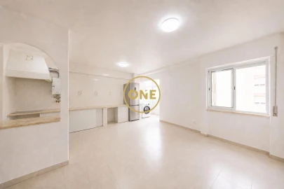 Apartamento T3 para Venda em Ponta Delgada (São Pedro)