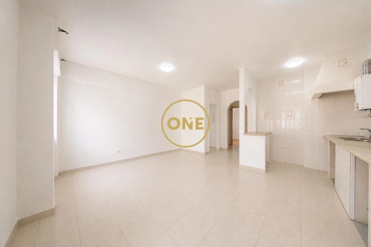 Apartamento T3 para Venda em Ponta Delgada (São Pedro) Foto 2