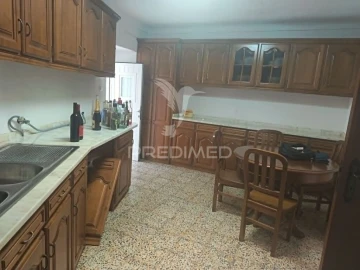 Moradia T5 para Venda em Reguengo e São Julião