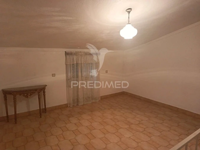 Moradia T5 para Venda em Reguengo e São Julião Foto 9