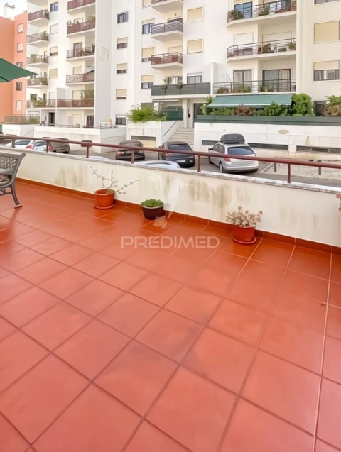 Apartamento T3 para Venda em Algés, Linda-A-Velha e Cruz Quebrada-Dafundo